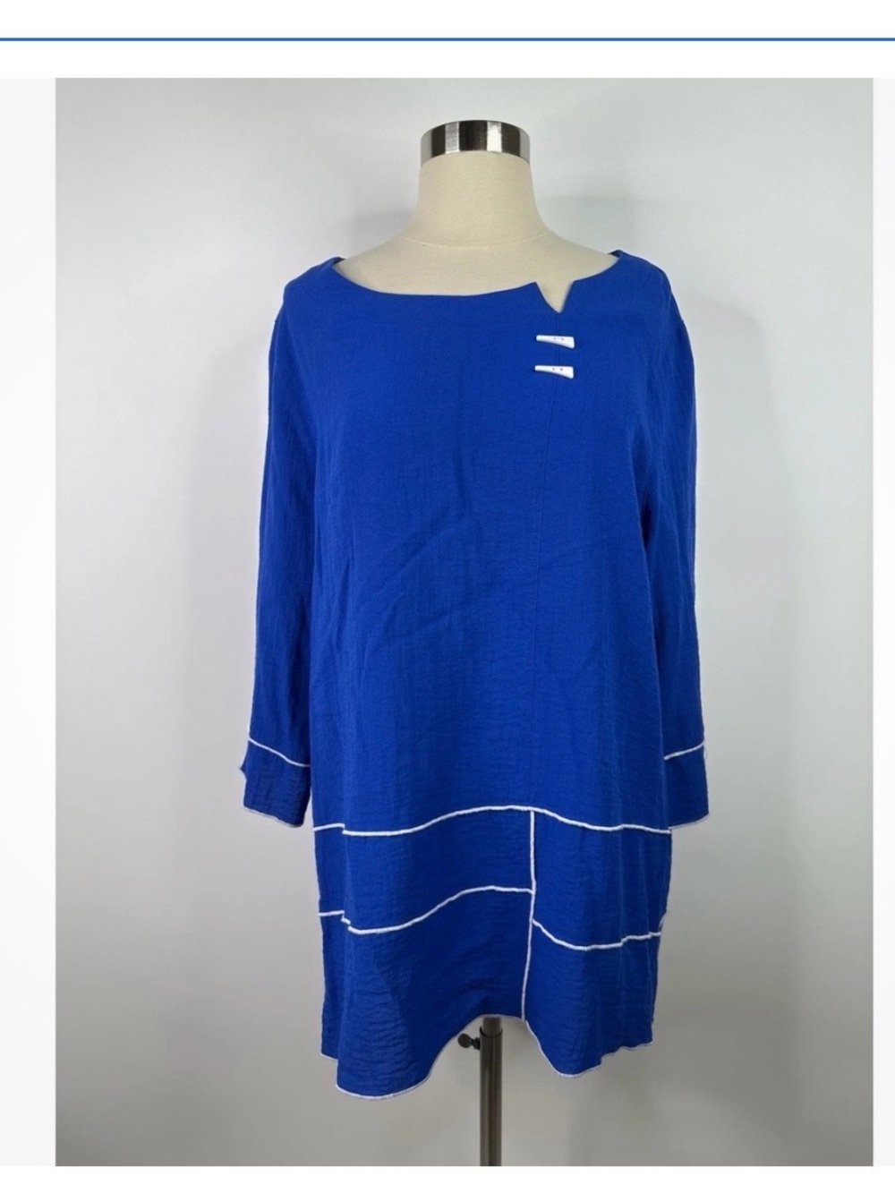 Ali Miles Cobalt Blue Tunic with White Contrast Piping